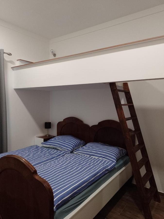 Penzion Litohlavy 17 - Na Samote U Lesa Králŭv Dvŭr Buitenkant foto