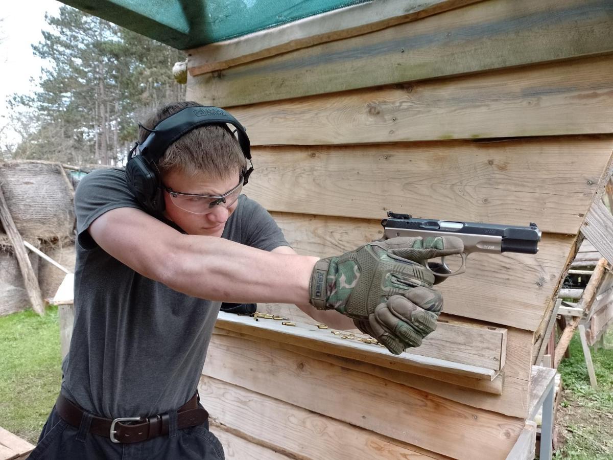 Penzion Litohlavy 17 - Na Samote U Lesa Králŭv Dvŭr Buitenkant foto