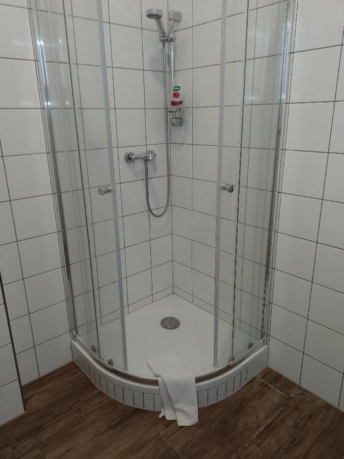 Penzion Litohlavy 17 - Na Samote U Lesa Králŭv Dvŭr Buitenkant foto